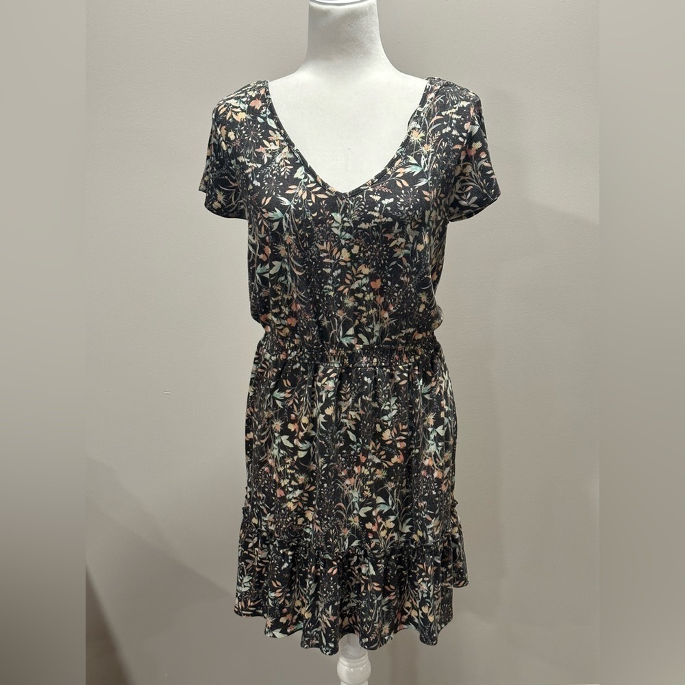 Lc Lauren Conrad Women’s Floral Short Sleeve V-Neck Dress Size Medium